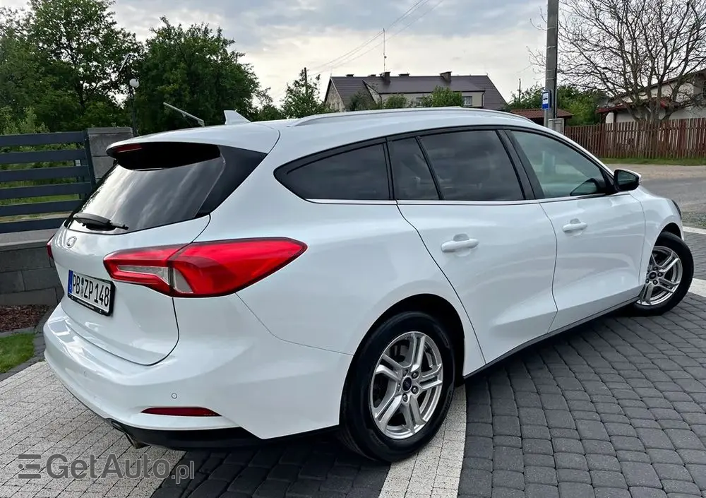 FORD Focus 1.5 EcoBlue Start-Stopp-System TITANIUM DESIGN