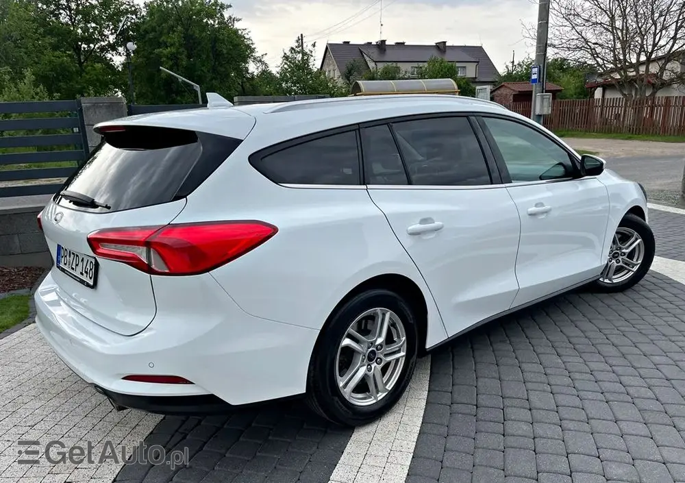 FORD Focus 1.5 EcoBlue Start-Stopp-System TITANIUM DESIGN