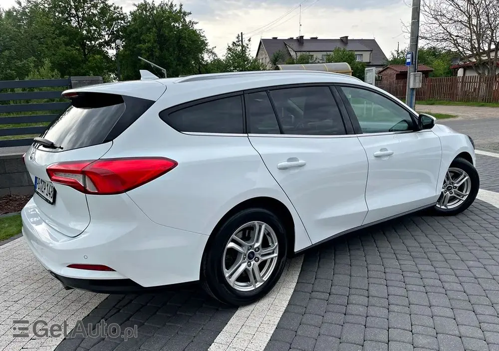 FORD Focus 1.5 EcoBlue Start-Stopp-System TITANIUM DESIGN