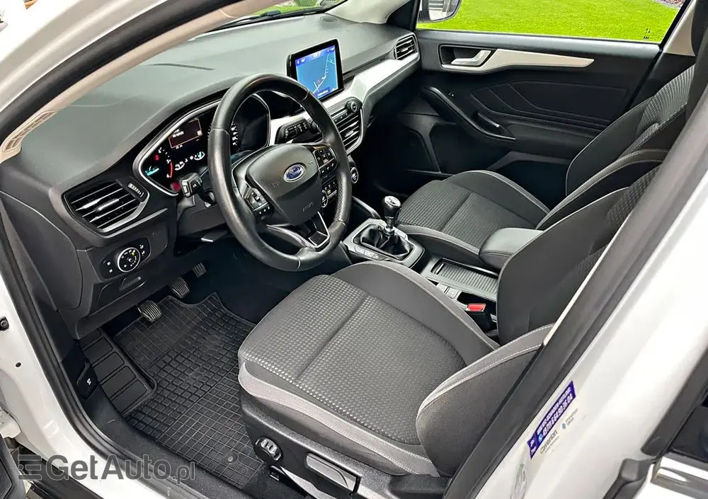 FORD Focus 1.5 EcoBlue Start-Stopp-System TITANIUM DESIGN