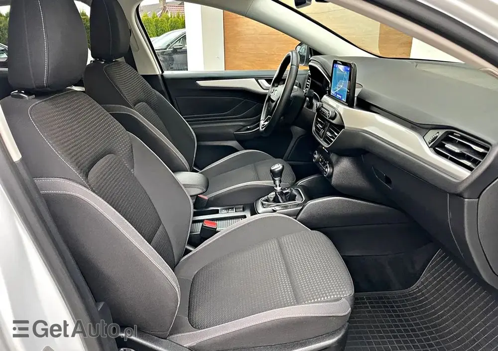 FORD Focus 1.5 EcoBlue Start-Stopp-System TITANIUM DESIGN