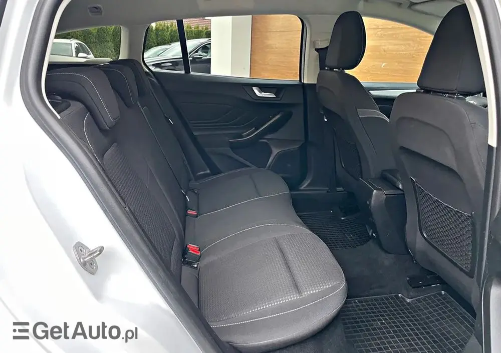 FORD Focus 1.5 EcoBlue Start-Stopp-System TITANIUM DESIGN