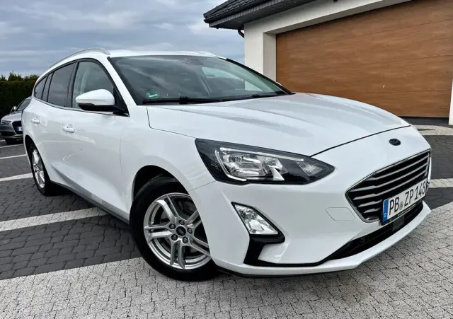 FORD Focus 1.5 EcoBlue Start-Stopp-System TITANIUM DESIGN