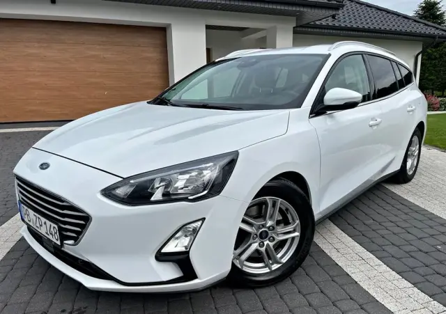 FORD Focus 1.5 EcoBlue Start-Stopp-System TITANIUM DESIGN