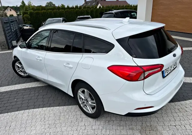 FORD Focus 1.5 EcoBlue Start-Stopp-System TITANIUM DESIGN