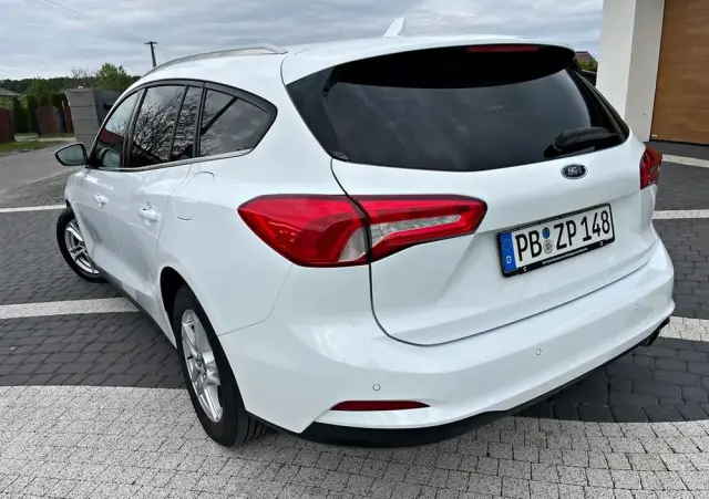 FORD Focus 1.5 EcoBlue Start-Stopp-System TITANIUM DESIGN