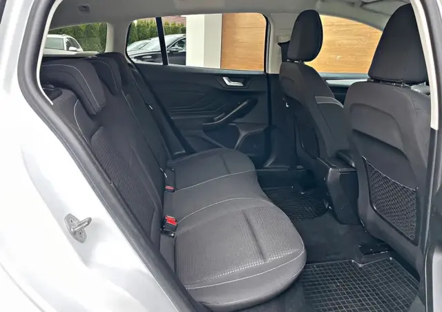 FORD Focus 1.5 EcoBlue Start-Stopp-System TITANIUM DESIGN