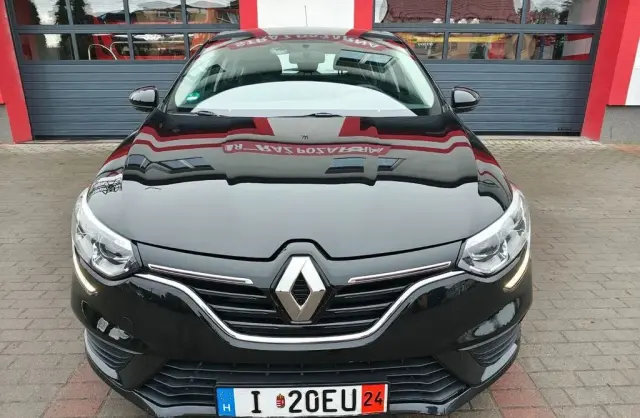 RENAULT Megane 