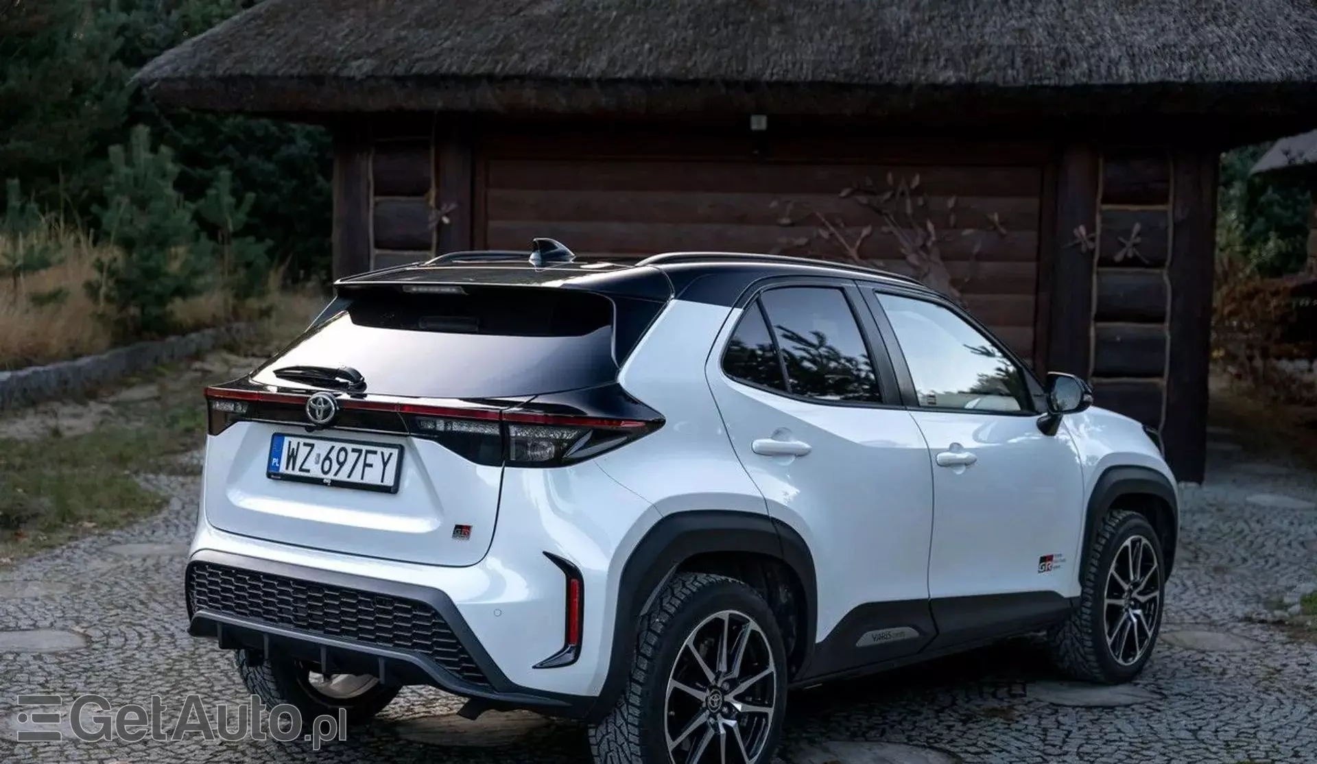 TOYOTA Yaris 1.5 (110 KM) Ethanol CVT