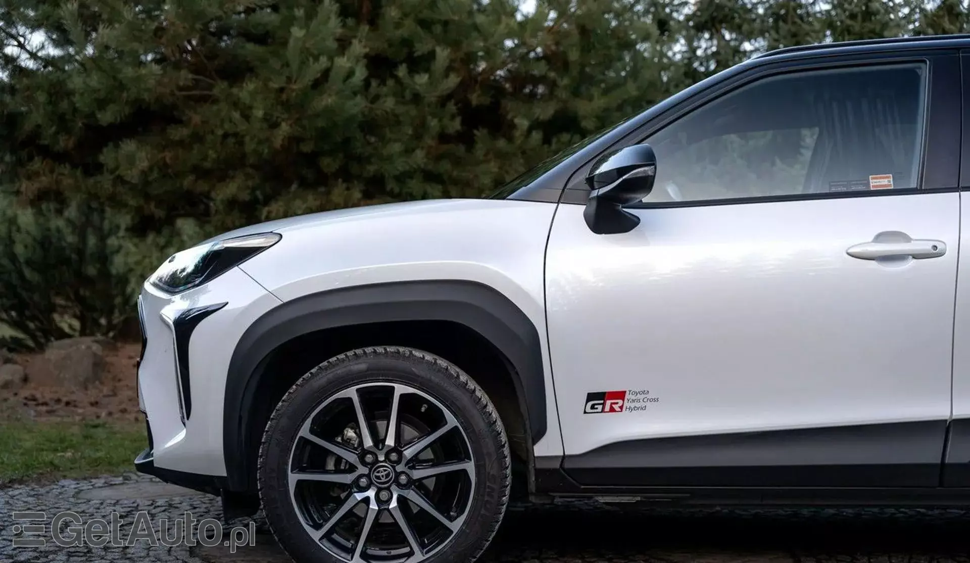 TOYOTA Yaris 1.5 (110 KM) Ethanol CVT