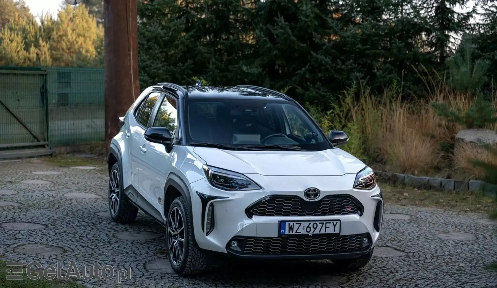 TOYOTA Yaris 1.5 (110 KM) Ethanol CVT