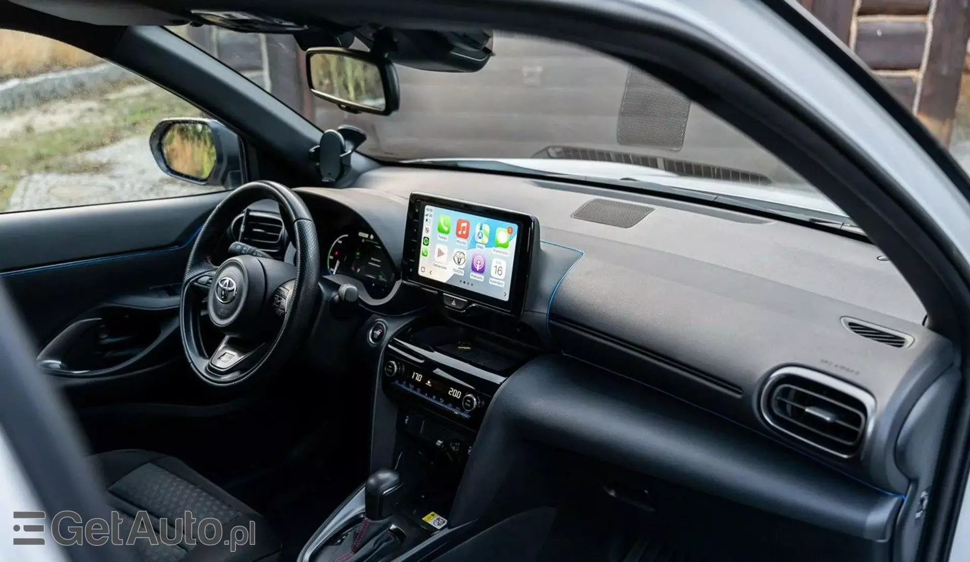 TOYOTA Yaris 1.5 (110 KM) Ethanol CVT