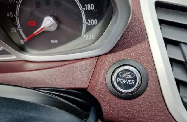 FORD Fiesta 1.25 Titanium X