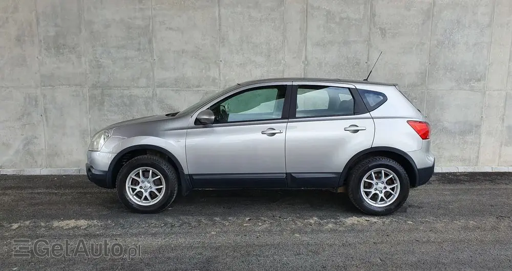 NISSAN Qashqai 2.0 acenta