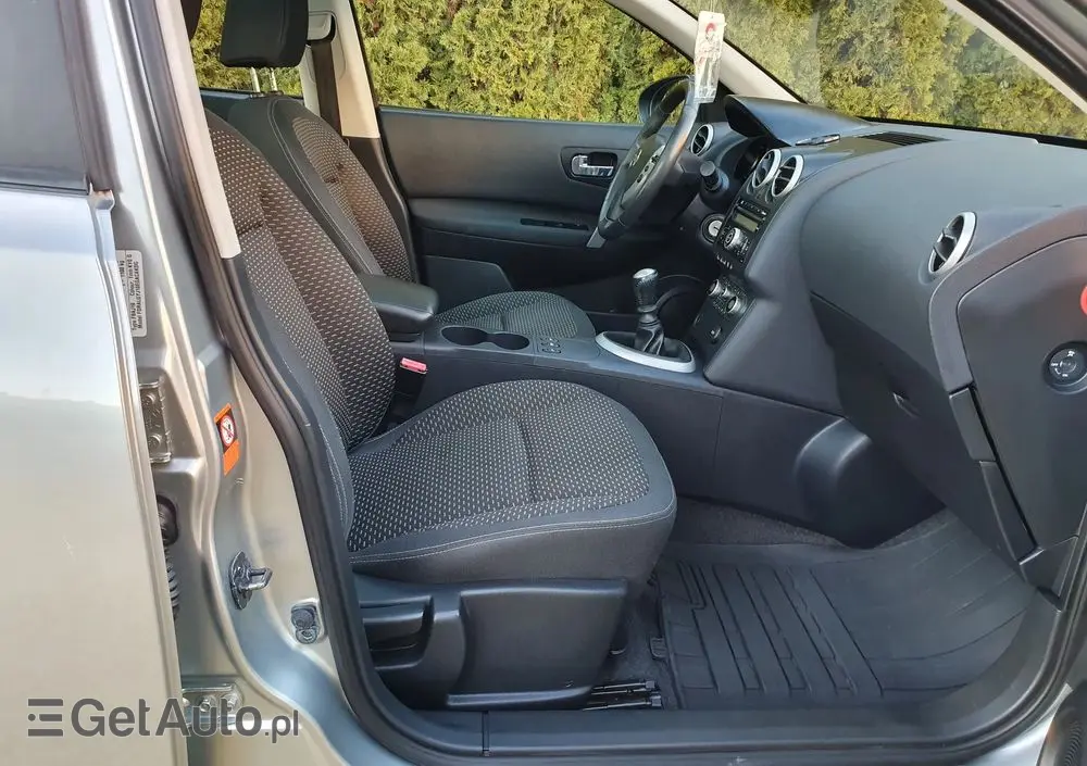 NISSAN Qashqai 2.0 acenta