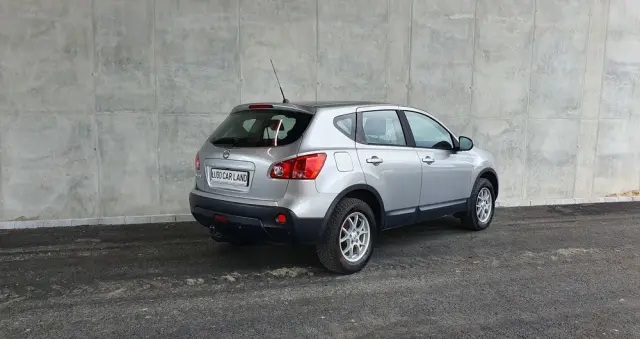 NISSAN Qashqai 2.0 acenta