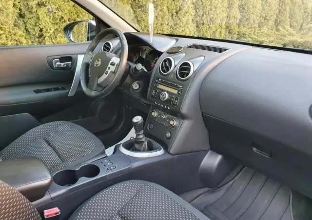 NISSAN Qashqai 2.0 acenta