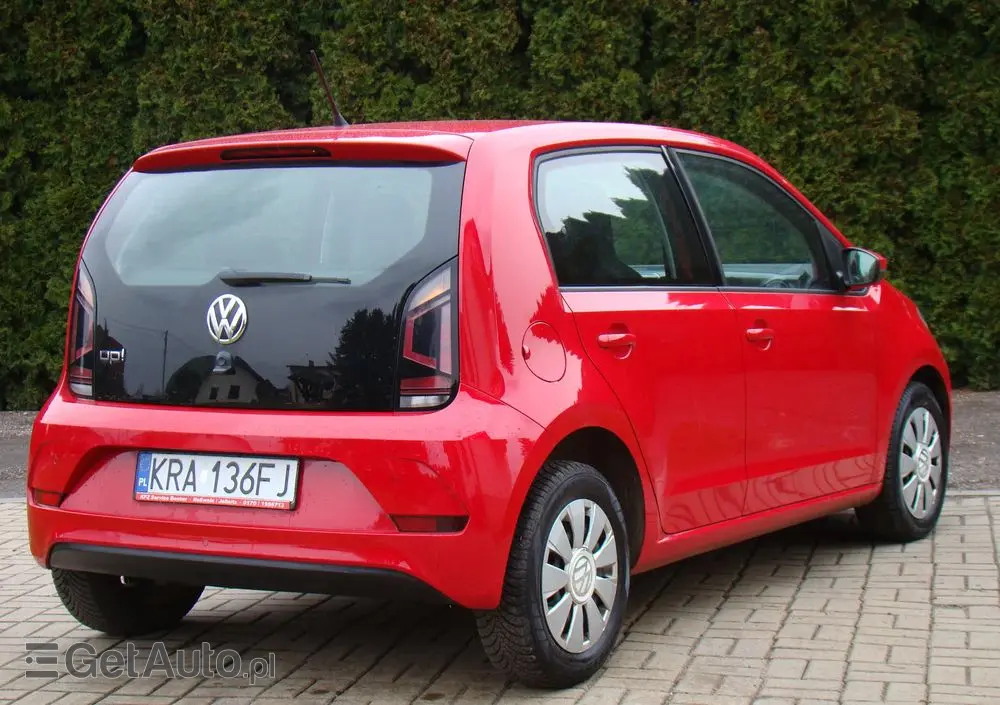 VOLKSWAGEN Up! 
