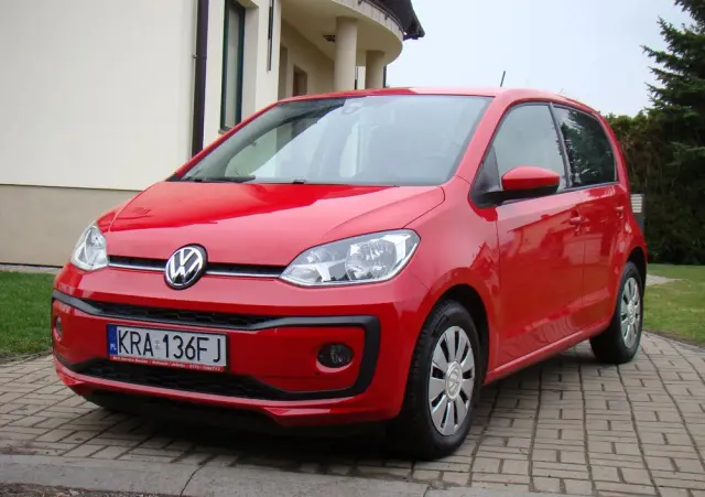 VOLKSWAGEN Up! 