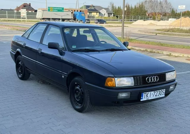 AUDI 80 