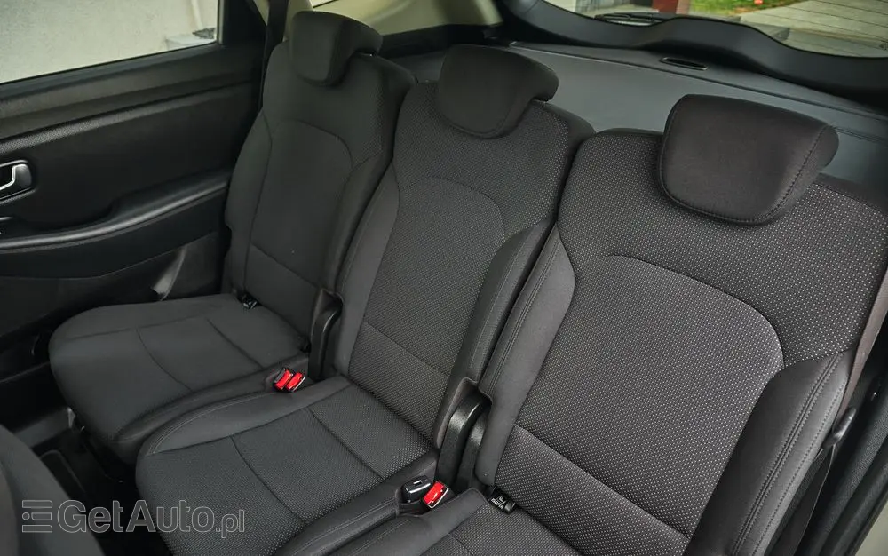 KIA Carens 1.6 GDI Attract