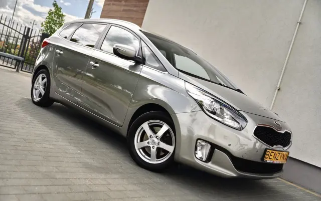 KIA Carens 1.6 GDI Attract