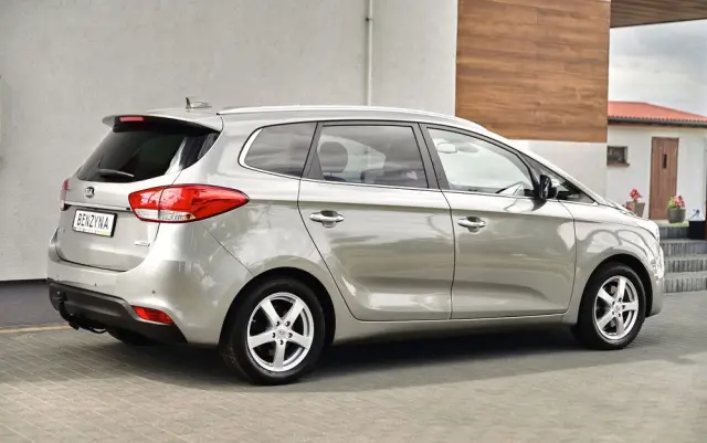KIA Carens 1.6 GDI Attract