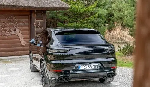 PORSCHE Cayenne 