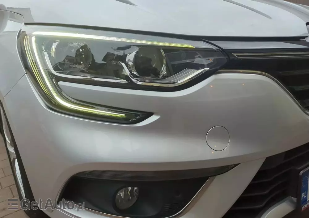 RENAULT Megane ENERGY TCe 130 LIMITED