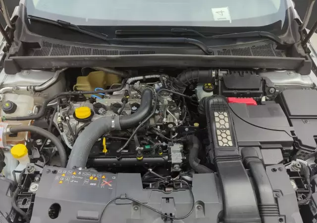 RENAULT Megane ENERGY TCe 130 LIMITED