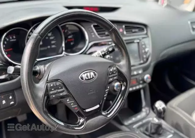 KIA Ceed 1.6 CRDi 128 ISG SW Platinum Edition