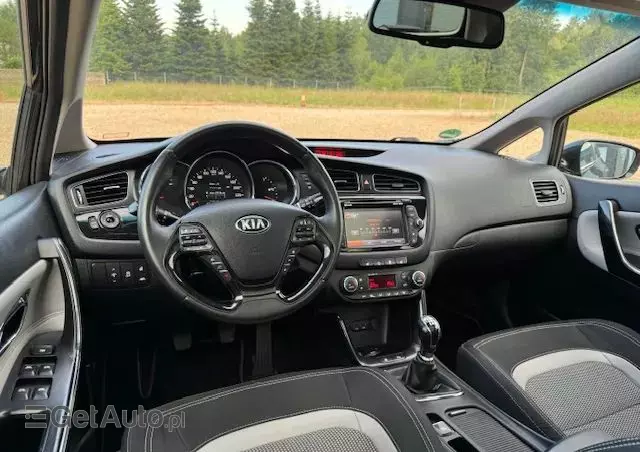KIA Ceed 1.6 CRDi 128 ISG SW Platinum Edition