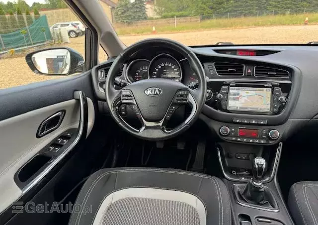 KIA Ceed 1.6 CRDi 128 ISG SW Platinum Edition
