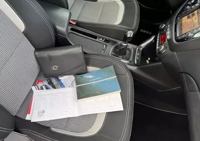 KIA Ceed 1.6 CRDi 128 ISG SW Platinum Edition