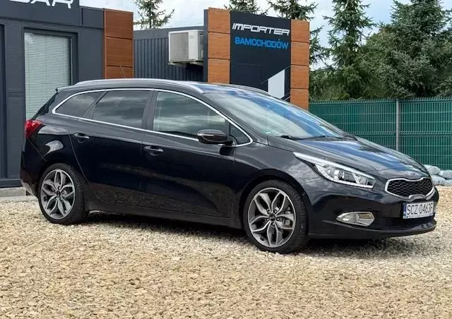 KIA Ceed 1.6 CRDi 128 ISG SW Platinum Edition