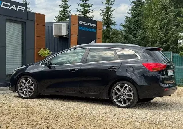 KIA Ceed 1.6 CRDi 128 ISG SW Platinum Edition