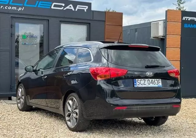 KIA Ceed 1.6 CRDi 128 ISG SW Platinum Edition