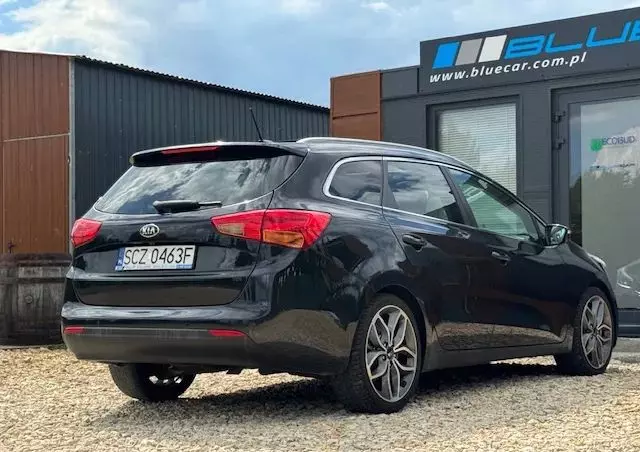 KIA Ceed 1.6 CRDi 128 ISG SW Platinum Edition