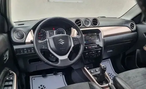 SUZUKI Vitara 