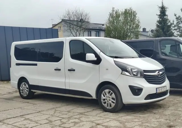 OPEL Vivaro 