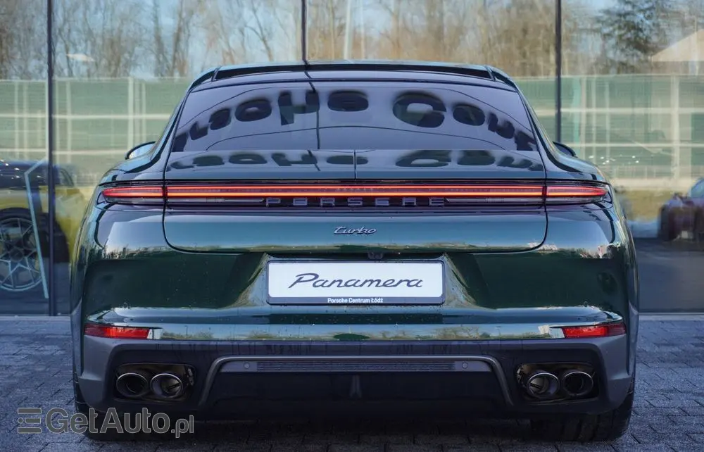 PORSCHE Panamera 