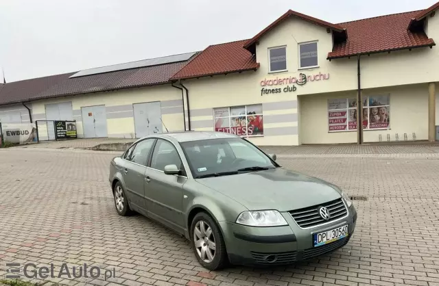 VOLKSWAGEN Passat 