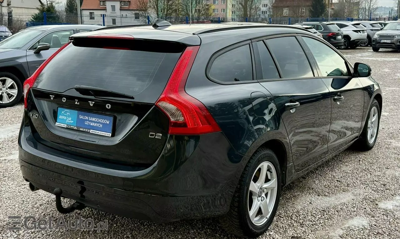VOLVO V60 D2 Drive-E Momentum