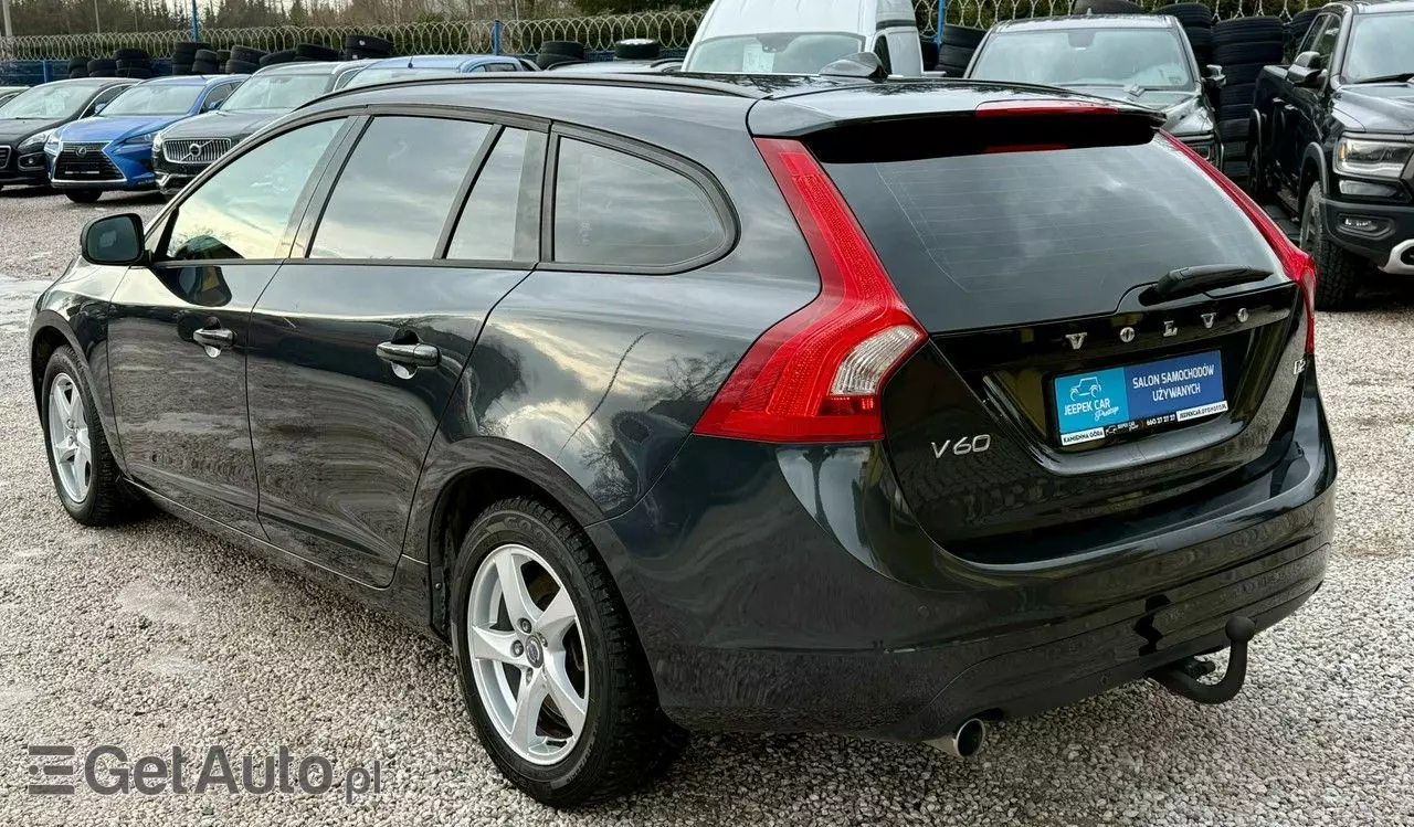 VOLVO V60 D2 Drive-E Momentum