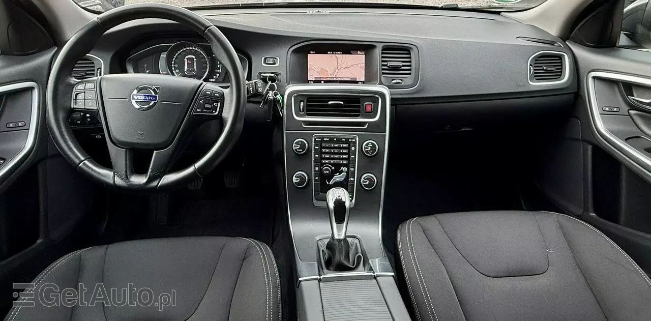 VOLVO V60 D2 Drive-E Momentum