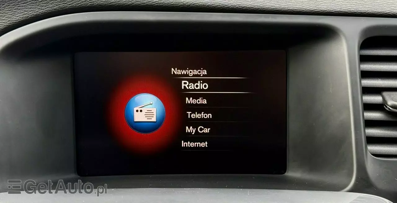 VOLVO V60 D2 Drive-E Momentum