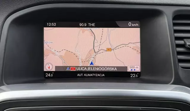 VOLVO V60 D2 Drive-E Momentum