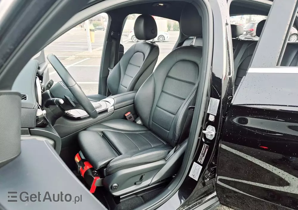 MERCEDES-BENZ GLC Coupe 200 4-Matic