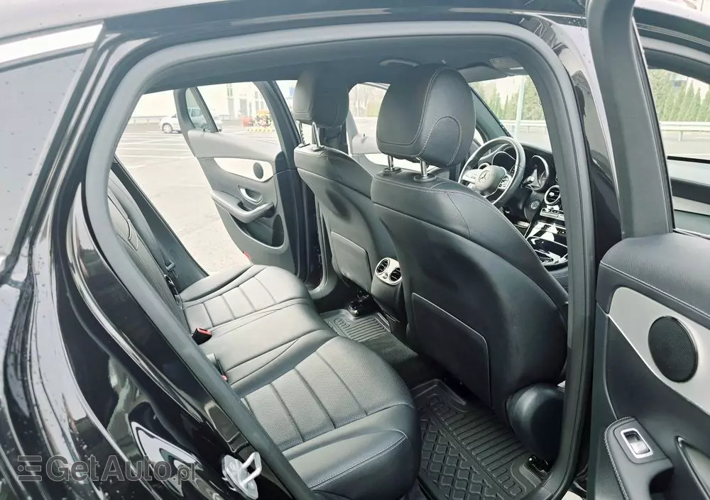 MERCEDES-BENZ GLC Coupe 200 4-Matic