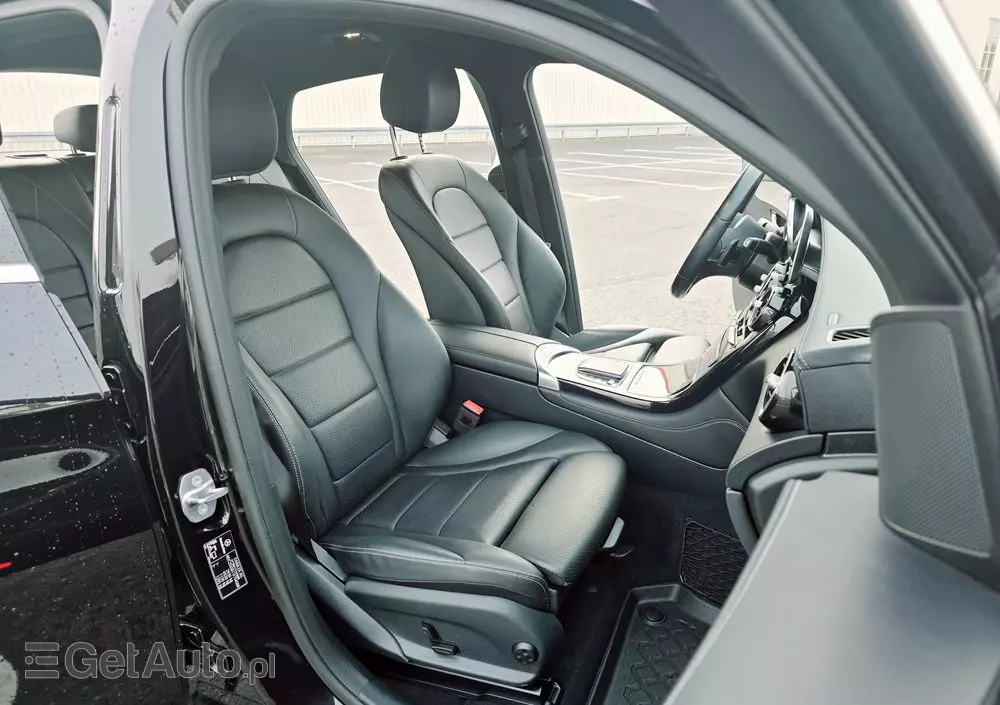 MERCEDES-BENZ GLC Coupe 200 4-Matic